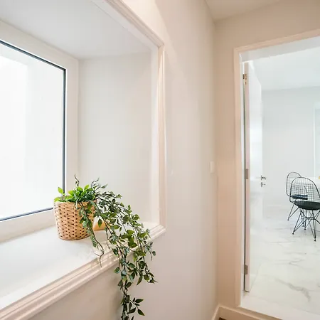 Private Terrace And Design By Buuka Apartment